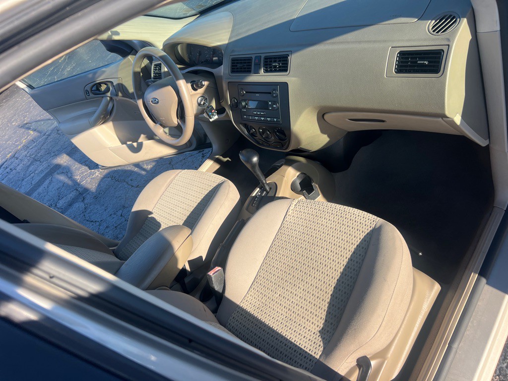 2006 Ford Focus Image 18