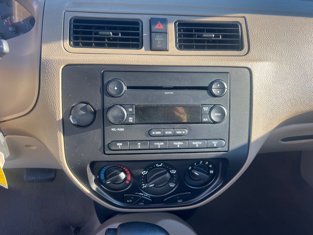 2006 Ford Focus Image 28