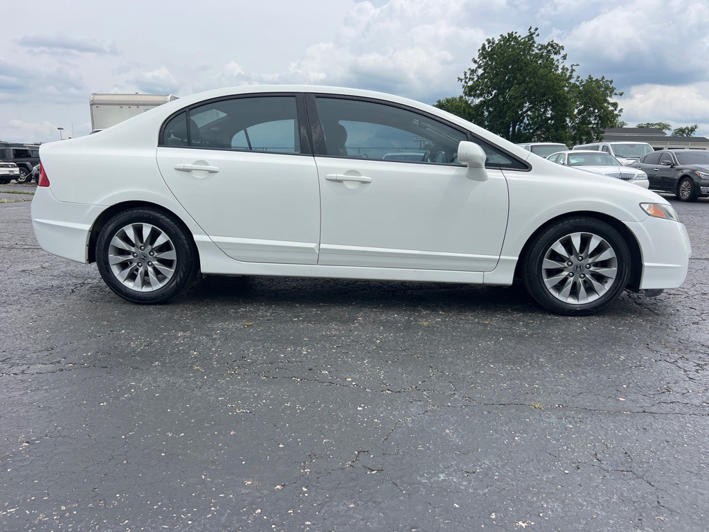 2011 Honda Civic Image 8