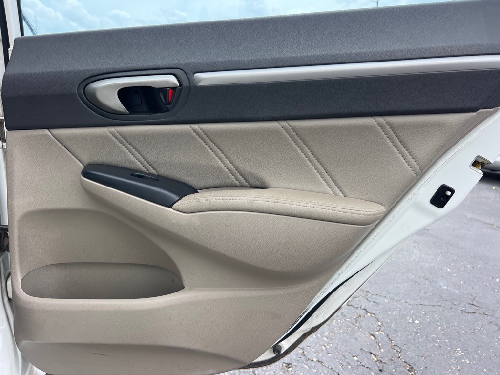 2011 Honda Civic Image 14
