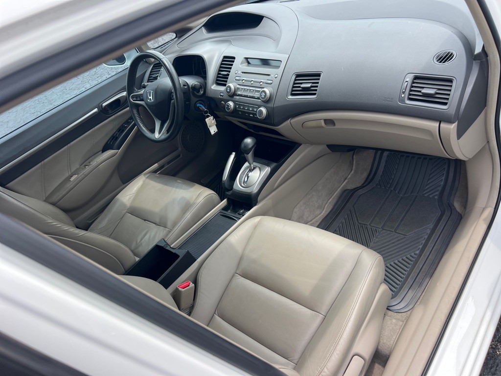2011 Honda Civic Image 19