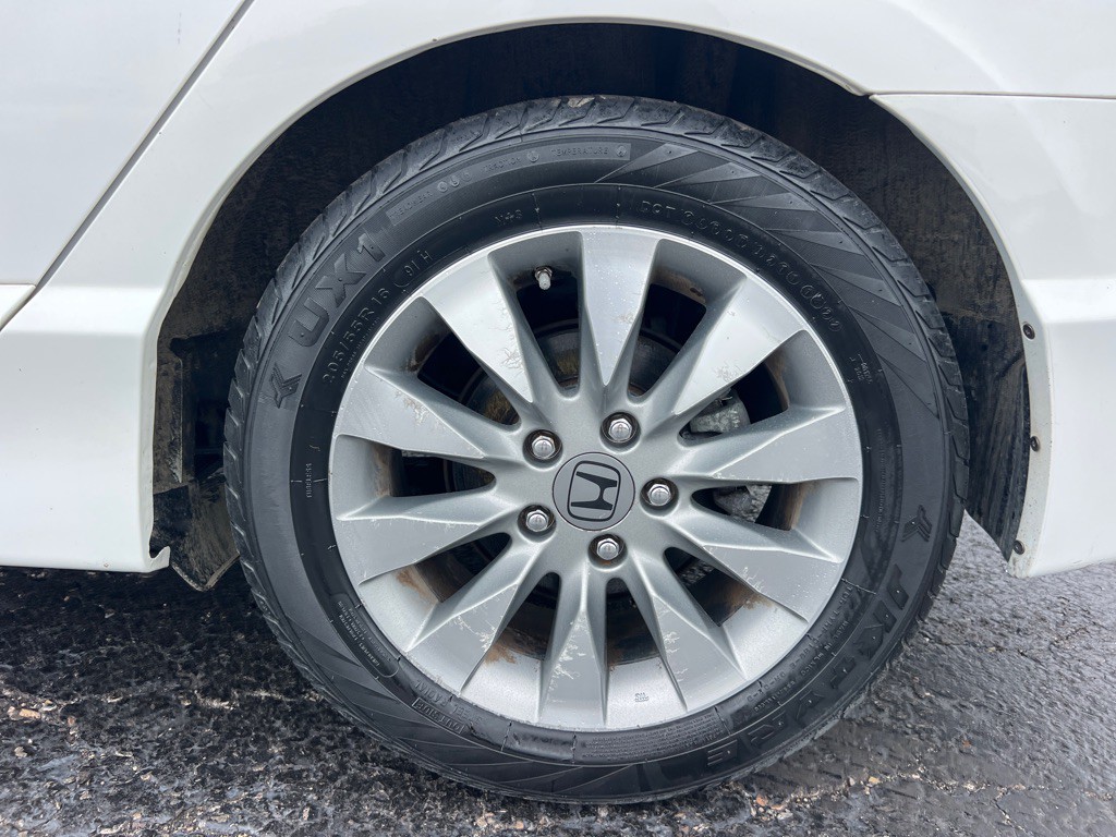 2011 Honda Civic Image 36