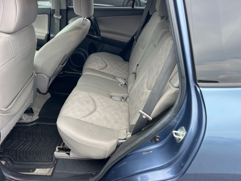 2011 Toyota Rav4 Image 13