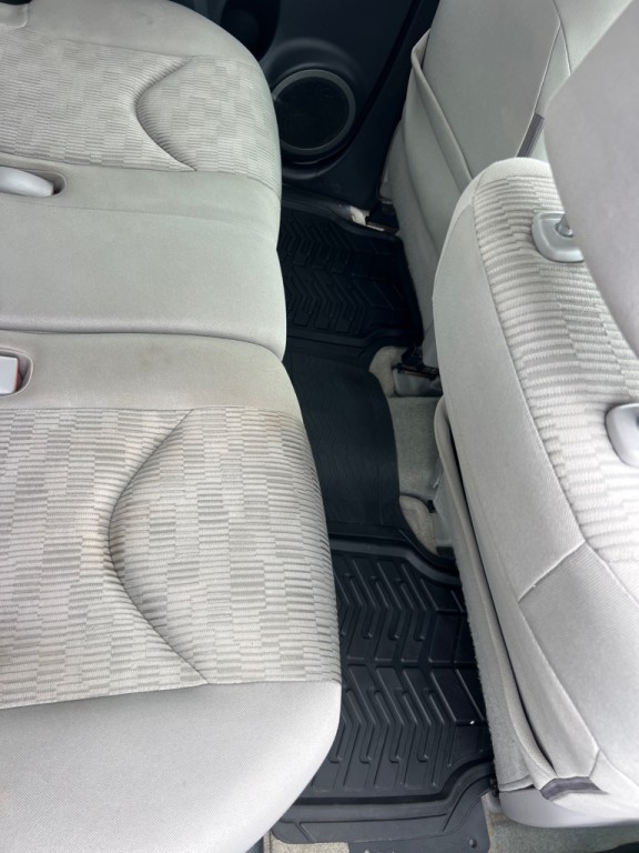 2011 Toyota Rav4 Image 16
