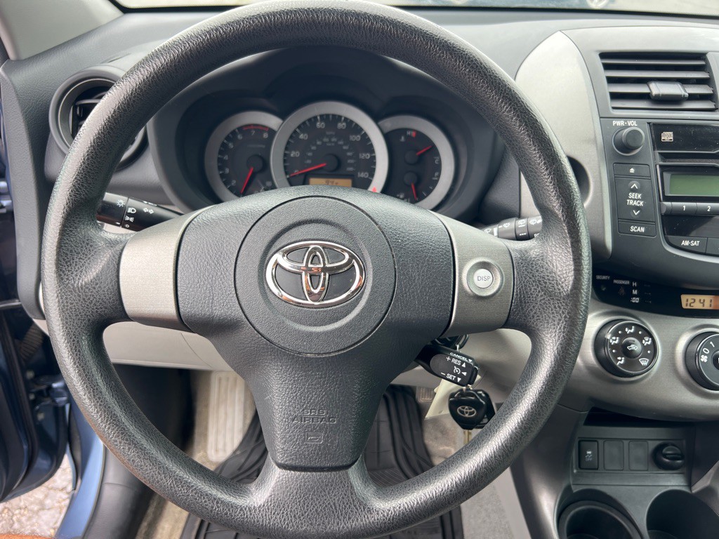 2011 Toyota Rav4 Image 25