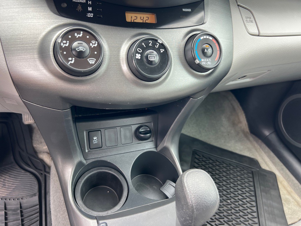 2011 Toyota Rav4 Image 29