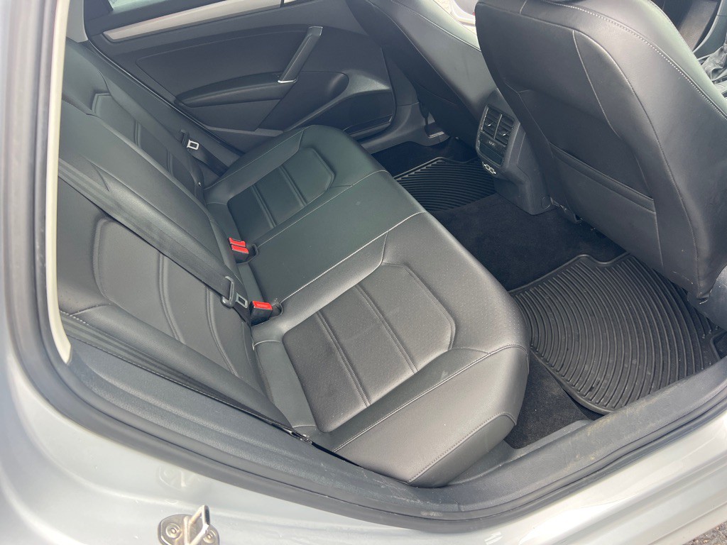 2021 Volkswagen Passat Image 15
