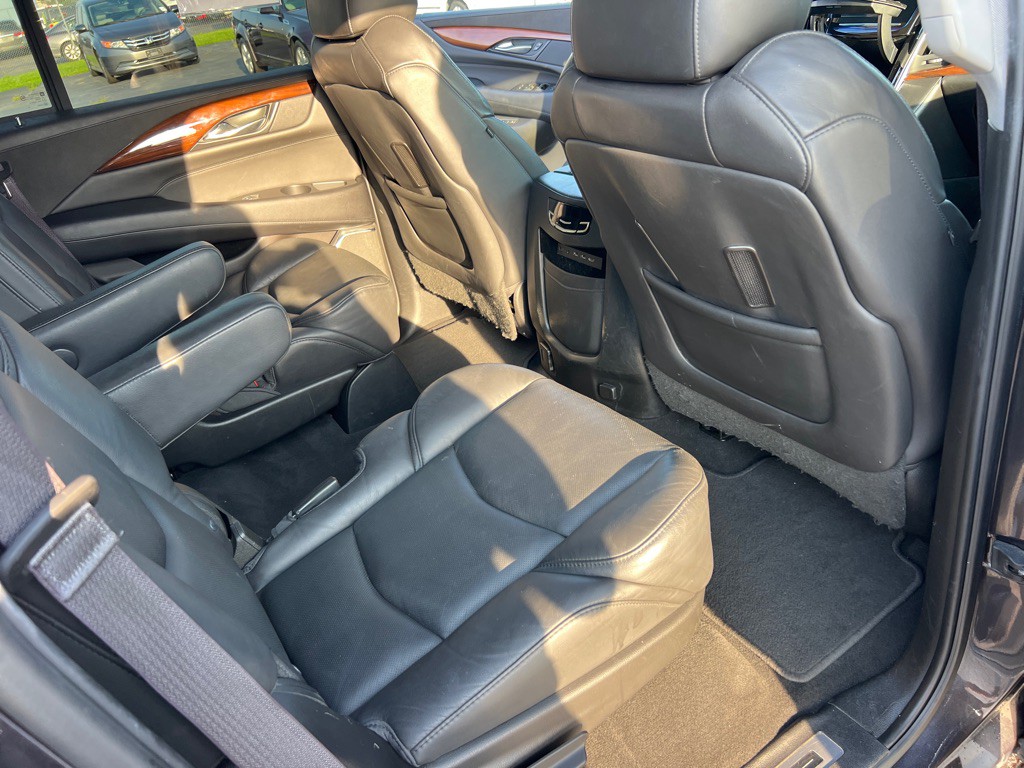 2017 Cadillac Escalade Image 22