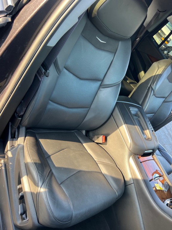 2017 Cadillac Escalade Image 25