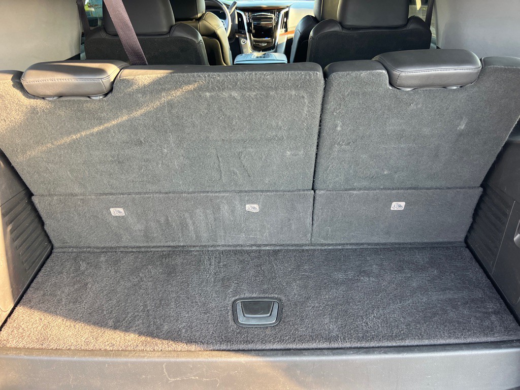 2017 Cadillac Escalade Image 27
