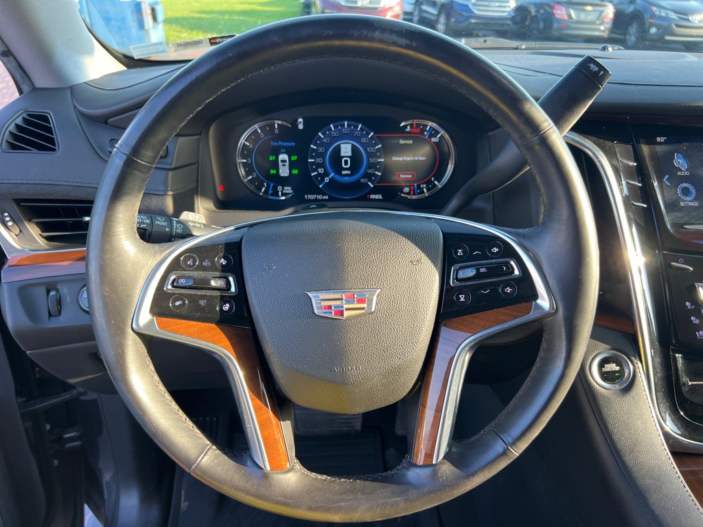 2017 Cadillac Escalade Image 32