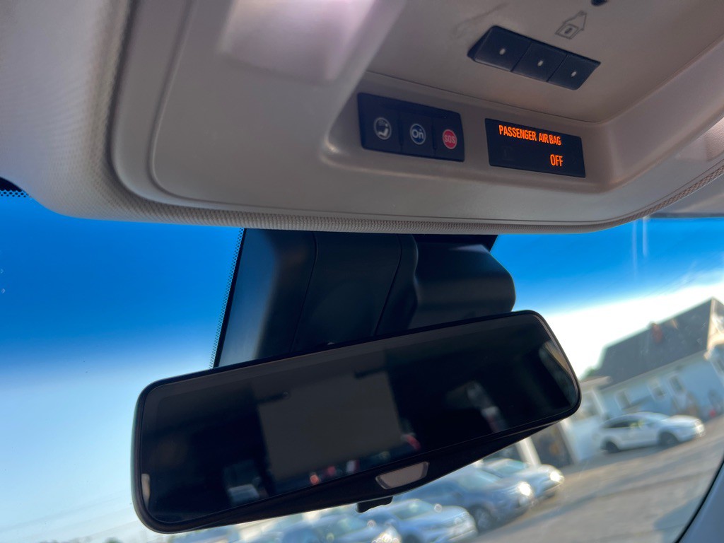 2017 Cadillac Escalade Image 40
