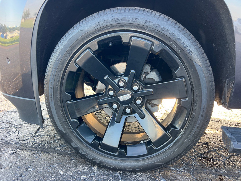 2017 Cadillac Escalade Image 43