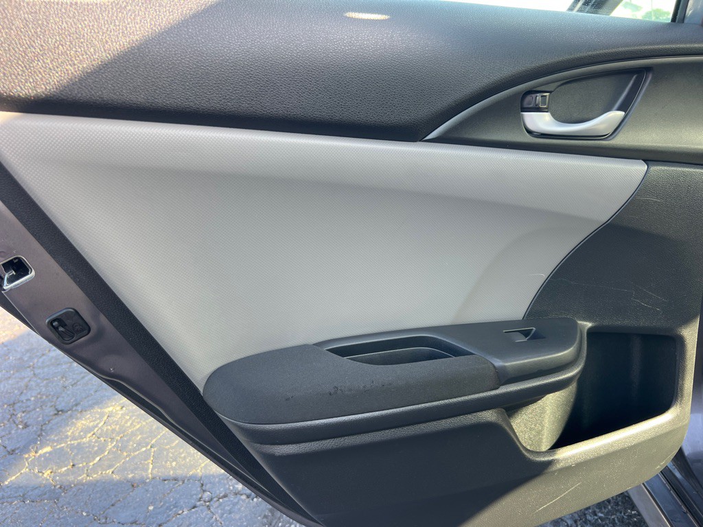 2016 Honda Civic Image 12