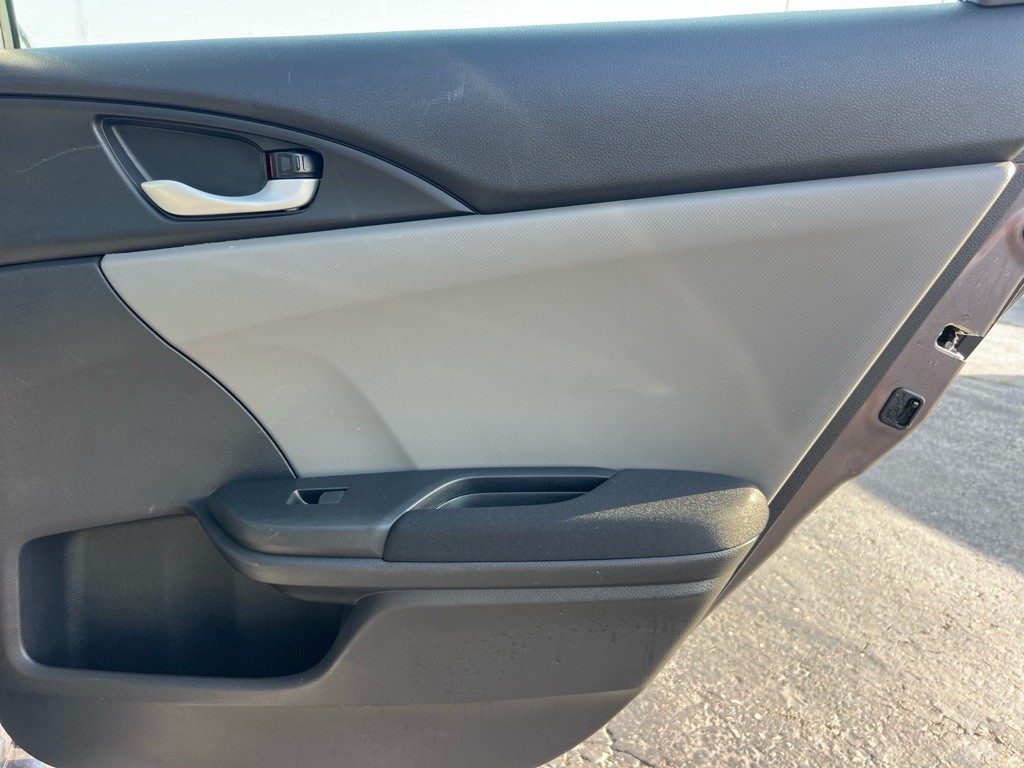 2016 Honda Civic Image 14