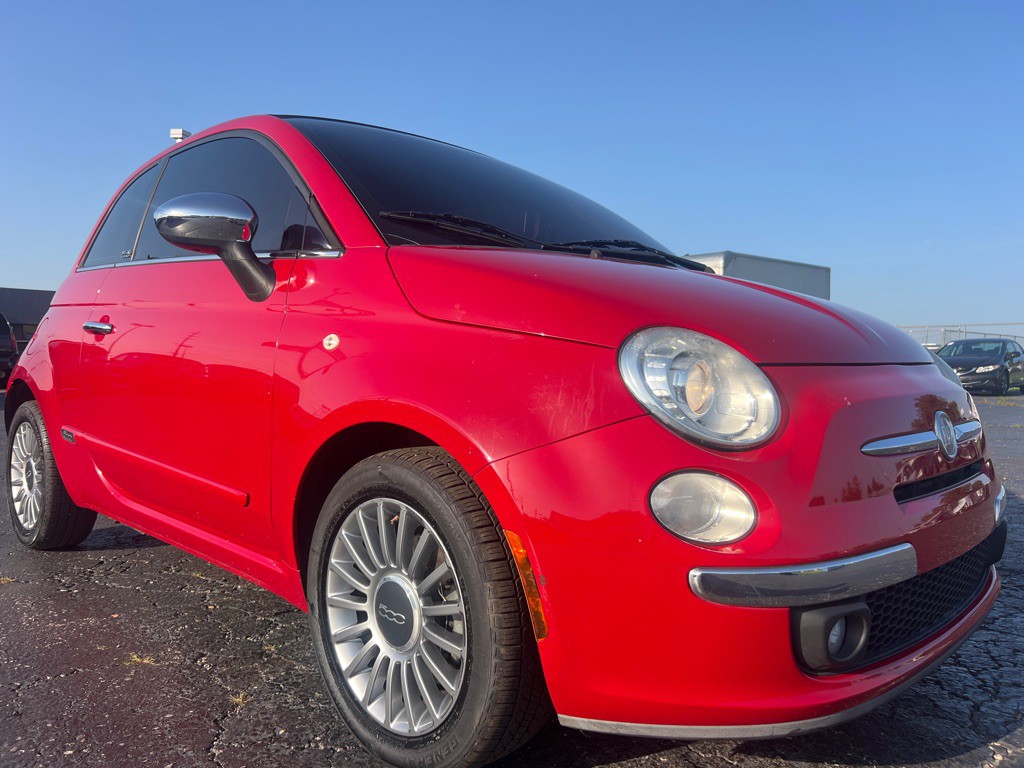 2012 FIAT 500 Image 1
