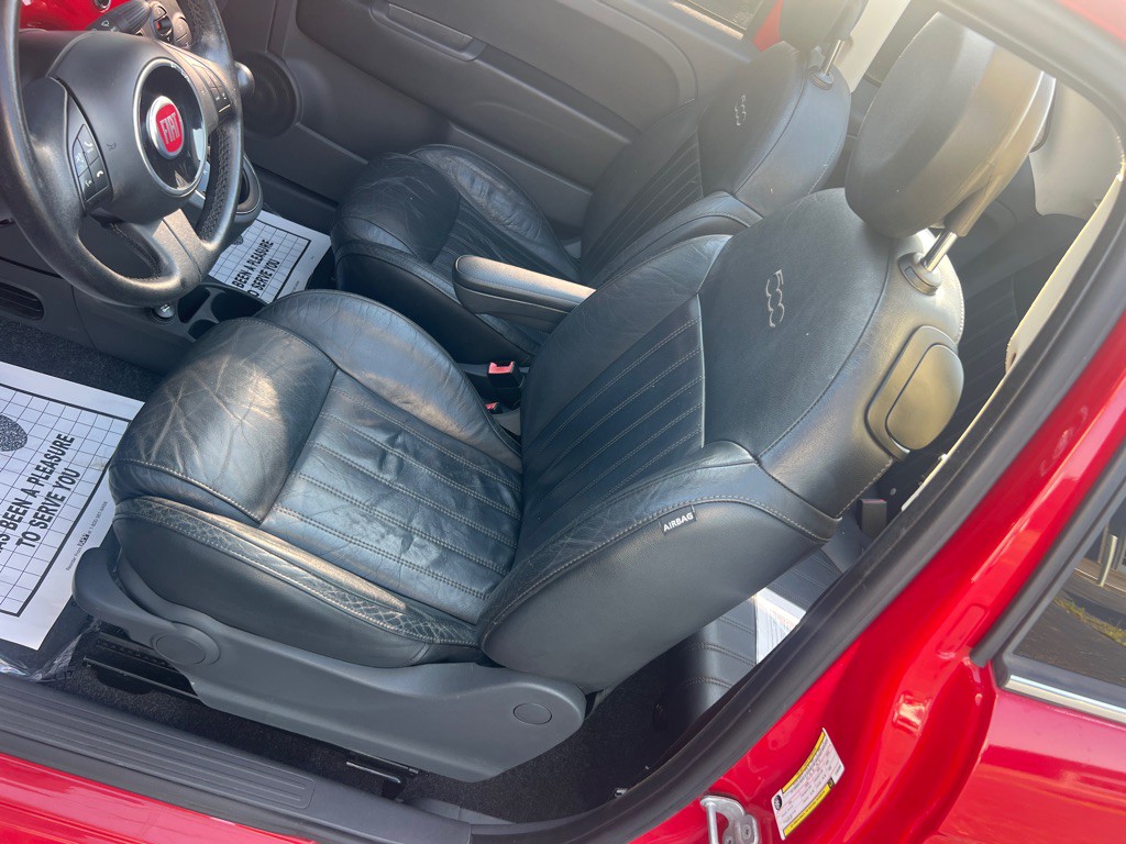 2012 FIAT 500 Image 14
