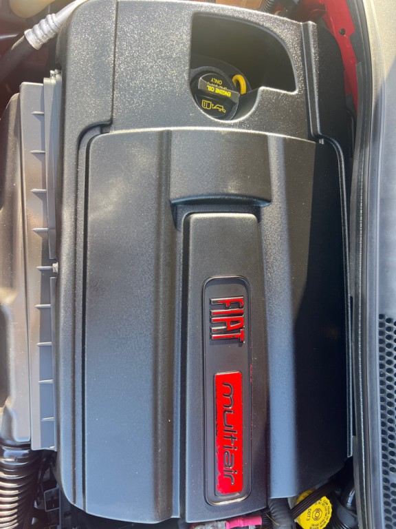 2012 FIAT 500 Image 37