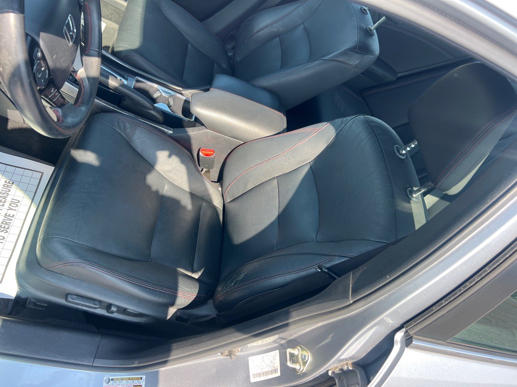 2017 Honda Accord Image 11