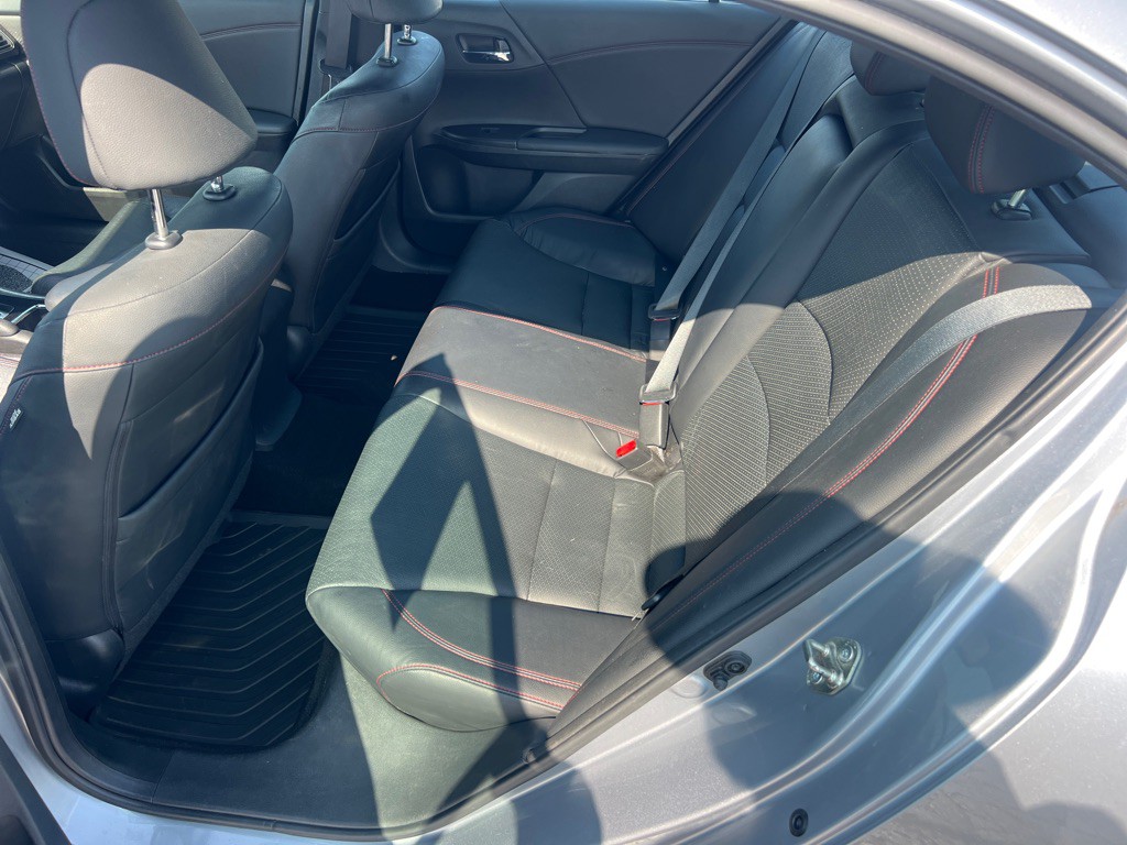 2017 Honda Accord Image 14
