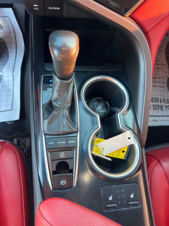 2019 Toyota Camry Image 34