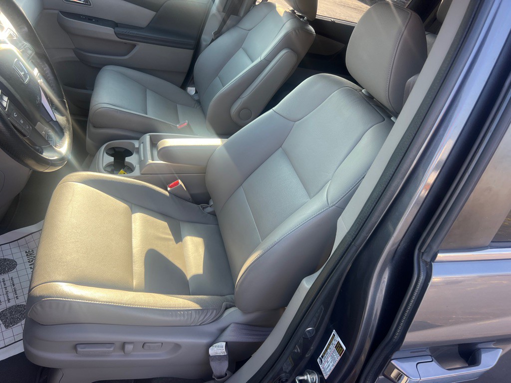 2016 Honda Odyssey Image 12