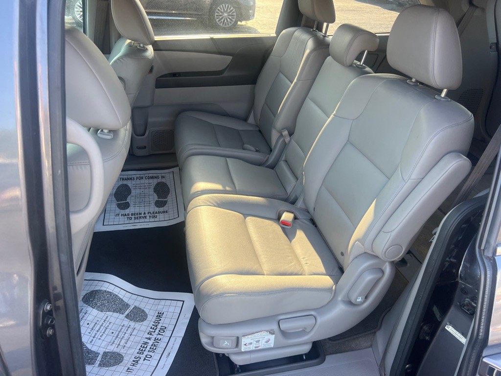 2016 Honda Odyssey Image 13