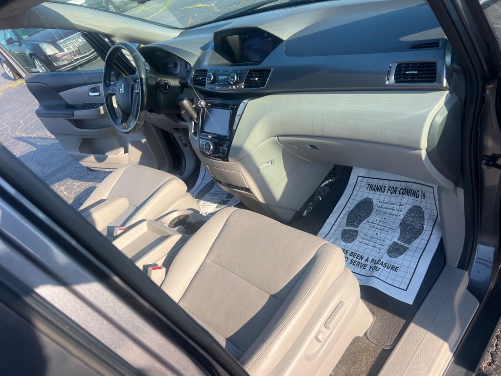 2016 Honda Odyssey Image 22
