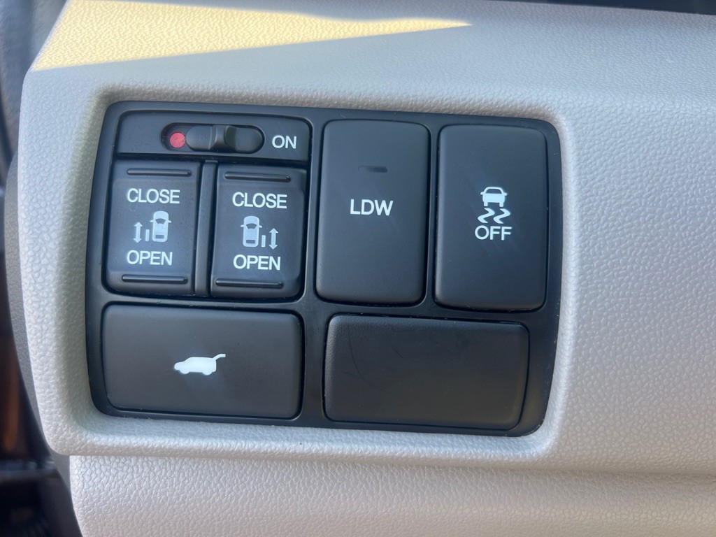 2016 Honda Odyssey Image 29