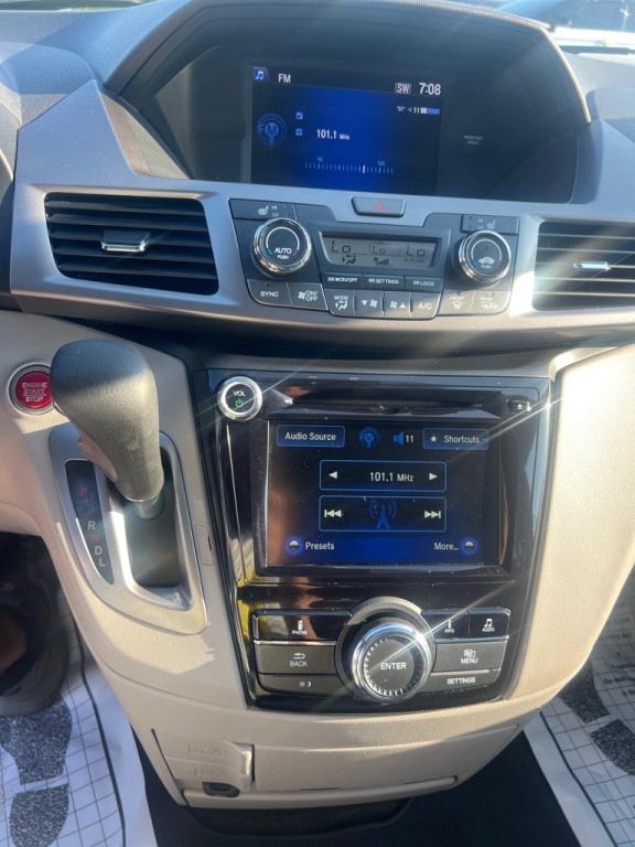 2016 Honda Odyssey Image 34