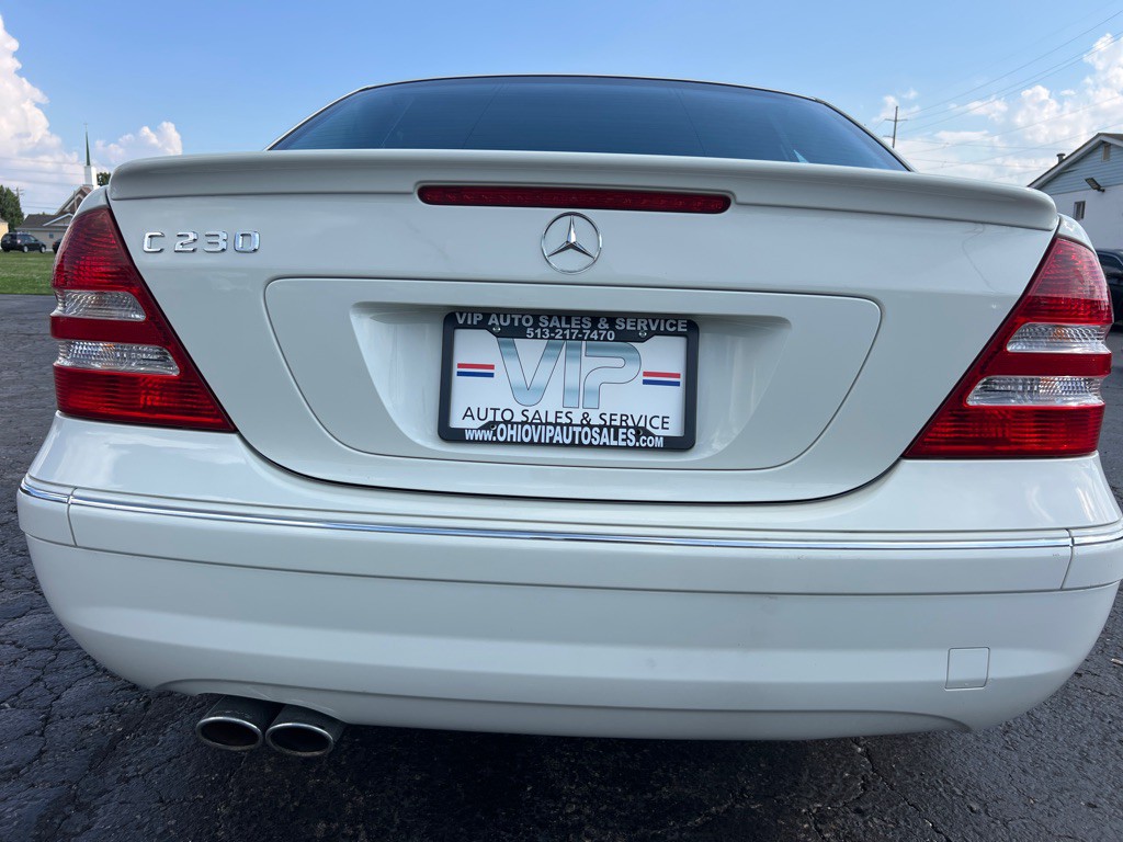 2007 Mercedes-Benz C-Class Image 6