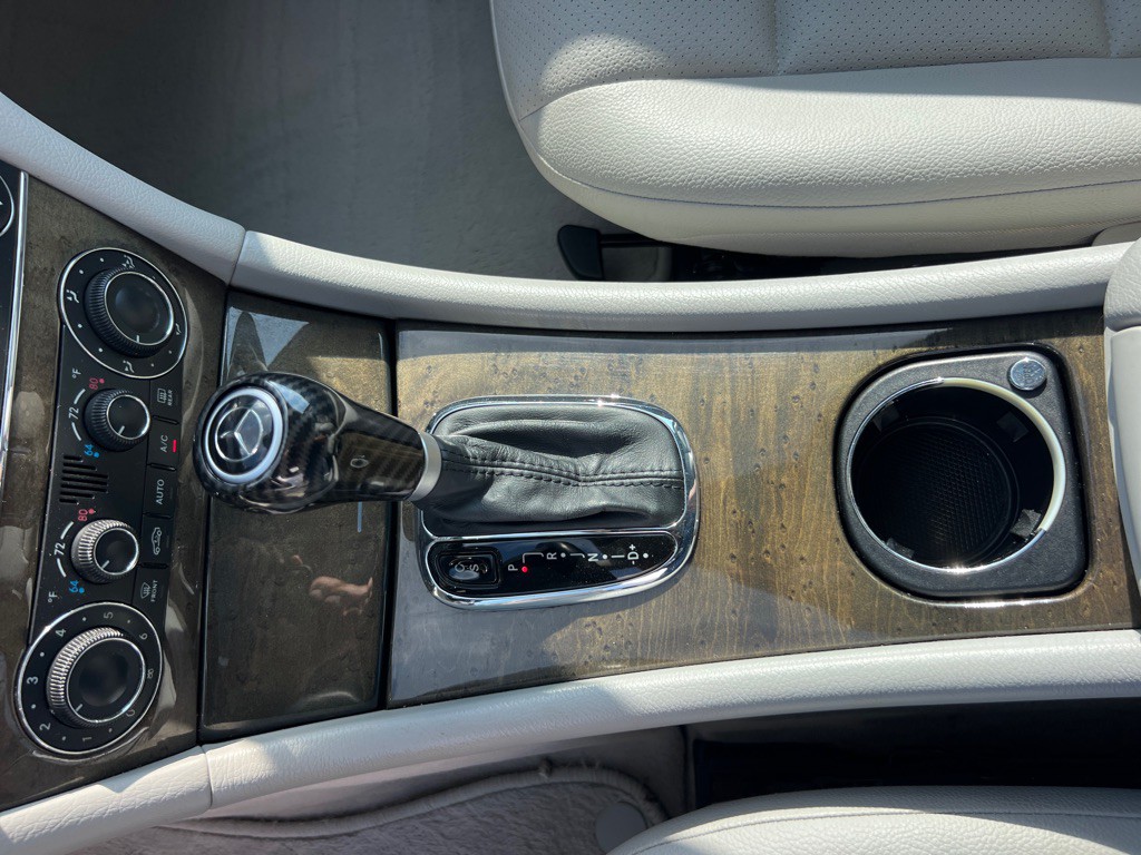 2007 Mercedes-Benz C-Class Image 32