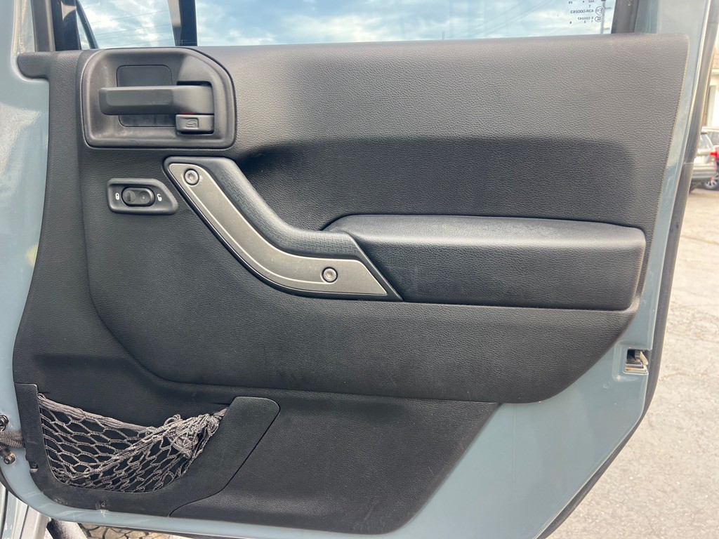 2015 Jeep Wrangler Unlimited Image 17