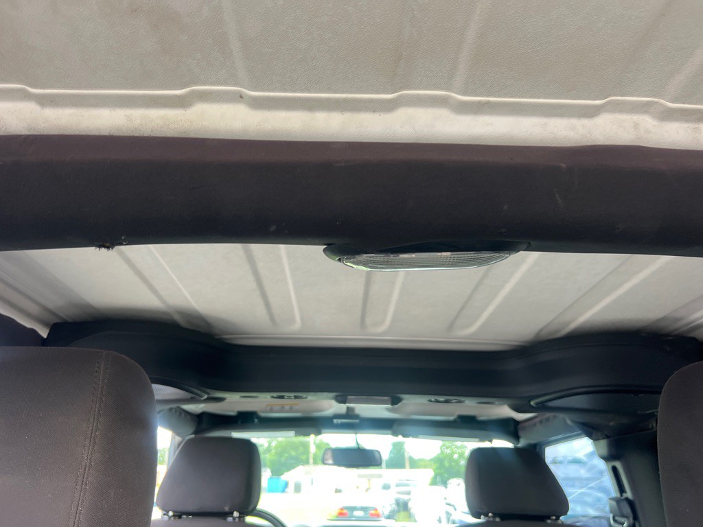 2015 Jeep Wrangler Unlimited Image 19