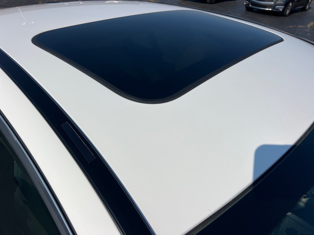 2021 Mercedes-Benz C-Class Image 9