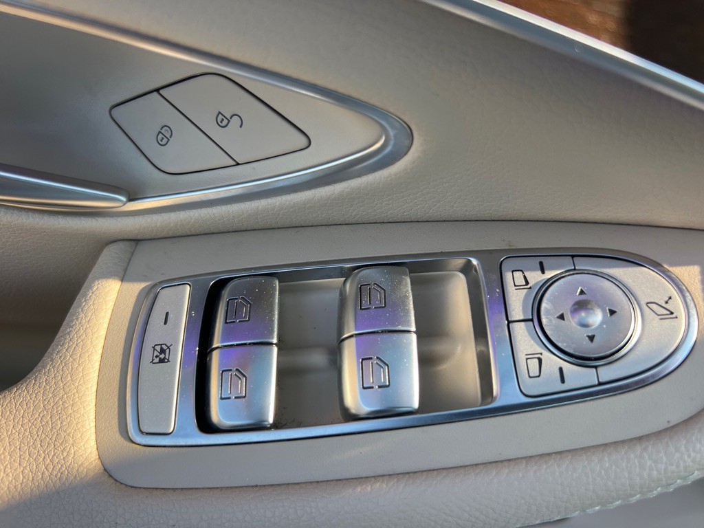 2021 Mercedes-Benz C-Class Image 27