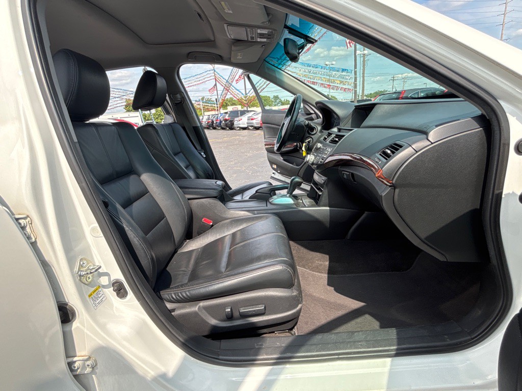 2011 Honda Crosstour Image 16
