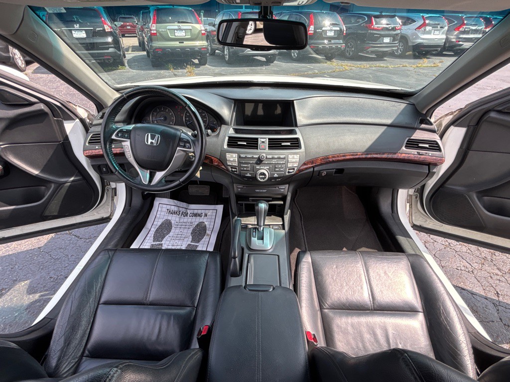 2011 Honda Crosstour Image 18