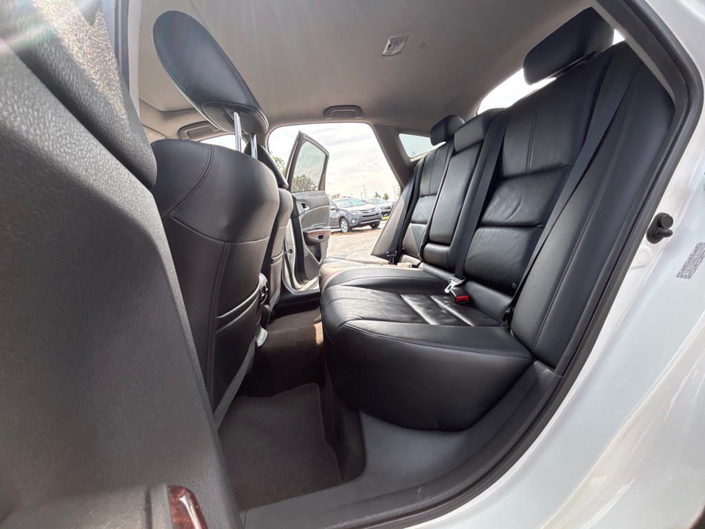 2011 Honda Crosstour Image 26