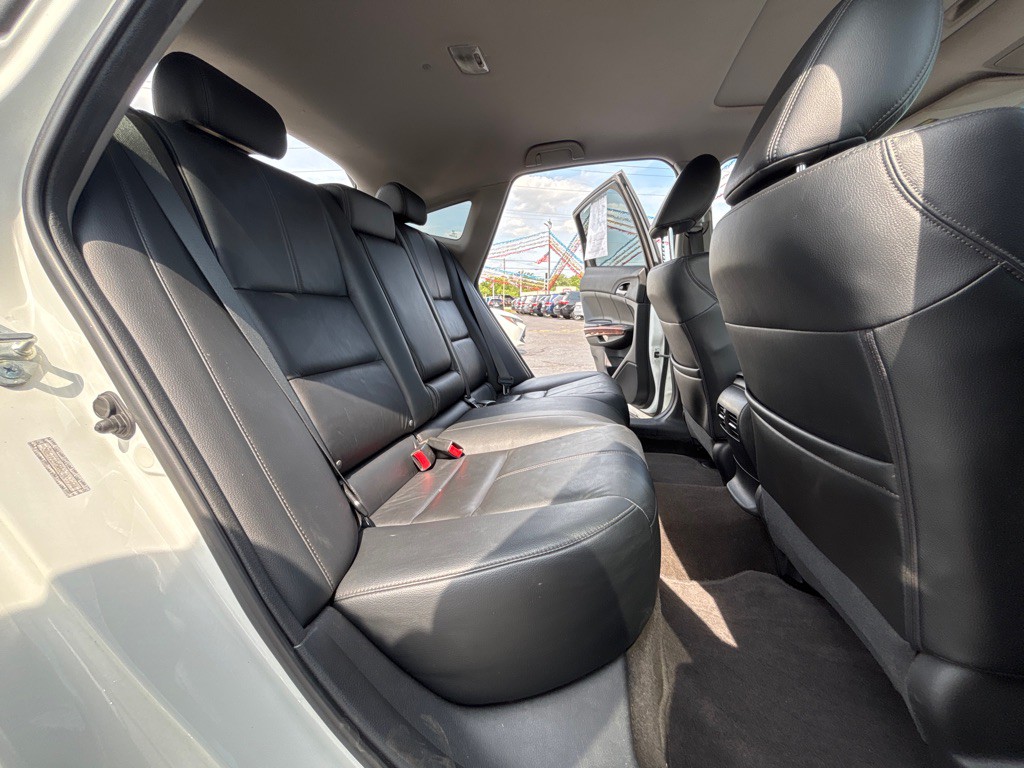 2011 Honda Crosstour Image 29