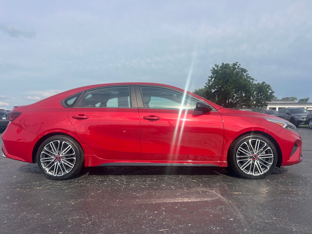 2022 Kia Forte Image 8