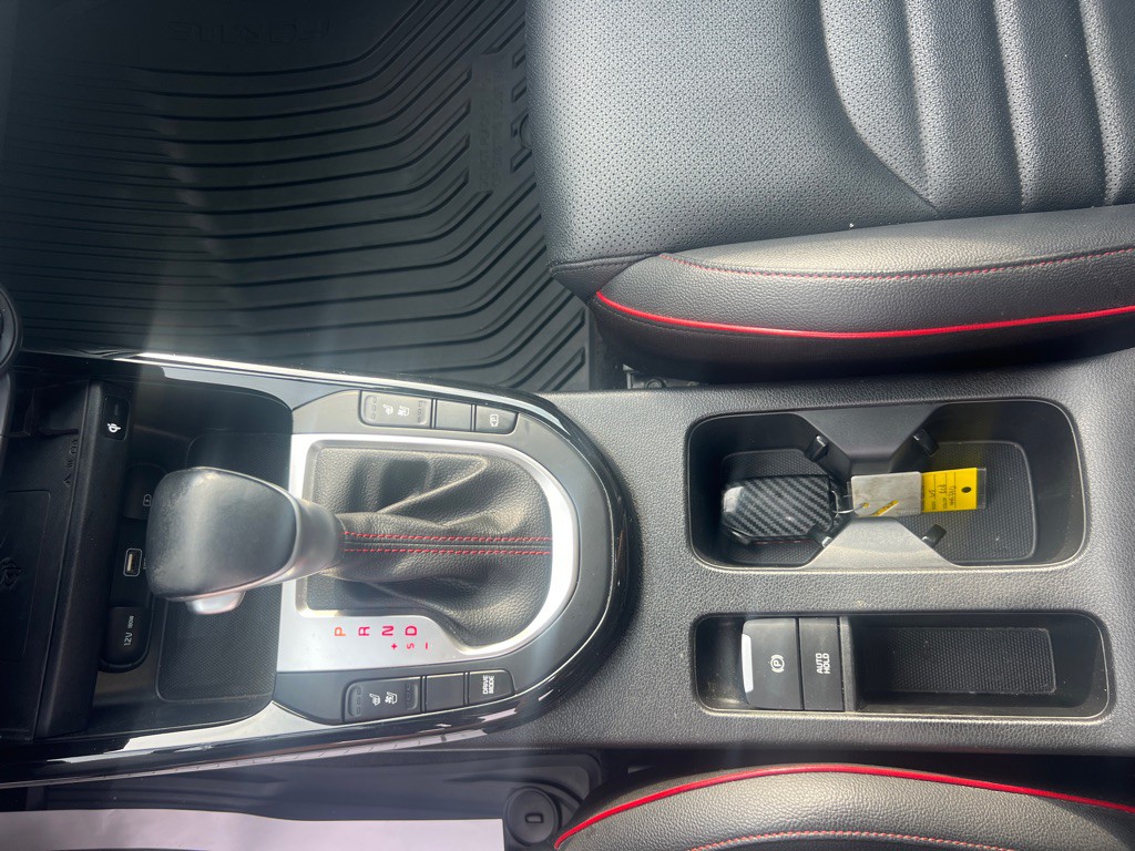 2022 Kia Forte Image 34