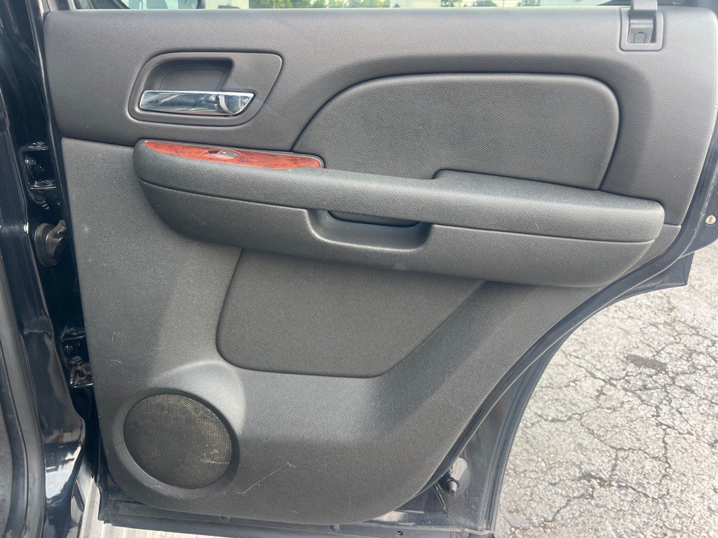 2012 Chevrolet Tahoe Image 14