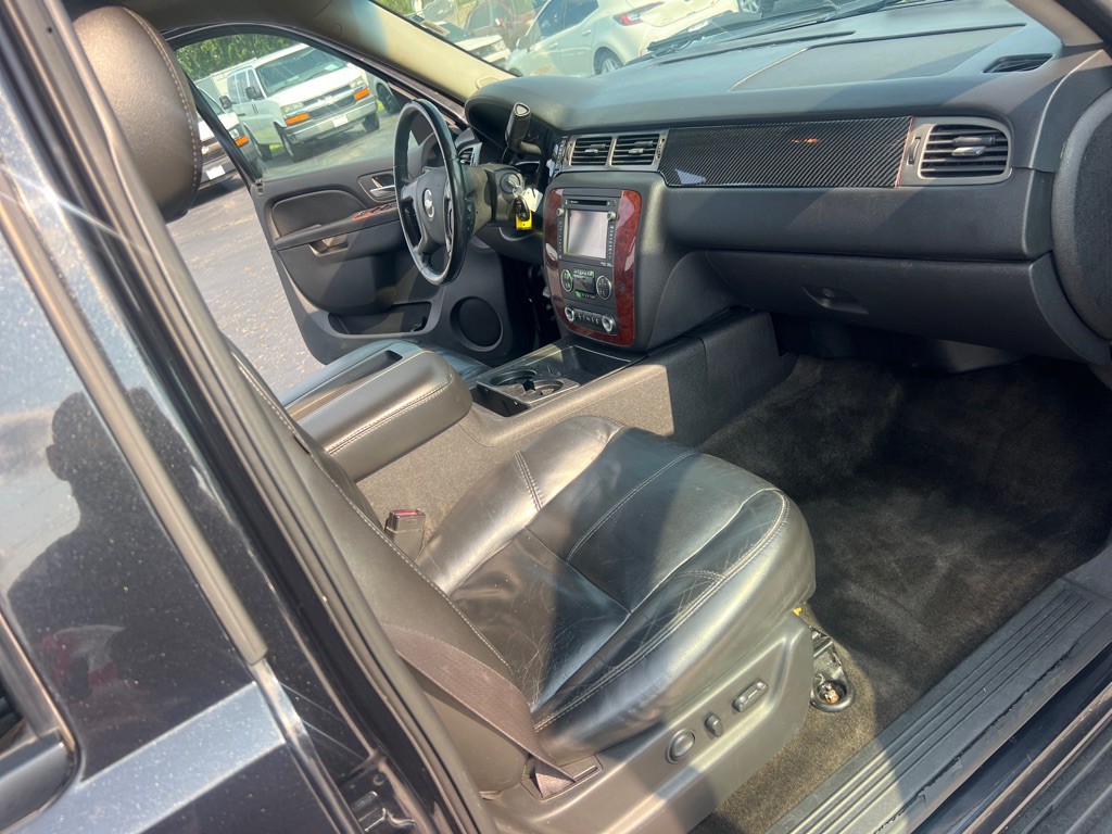 2012 Chevrolet Tahoe Image 21