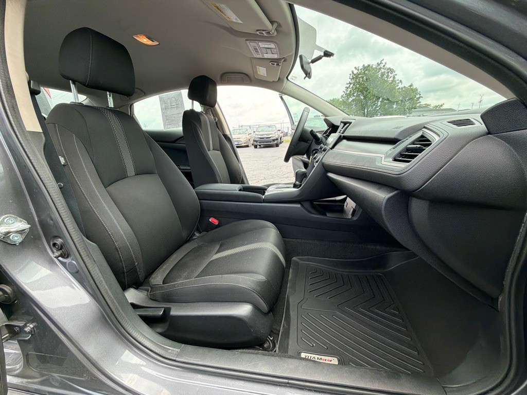 2016 Honda Civic Image 18