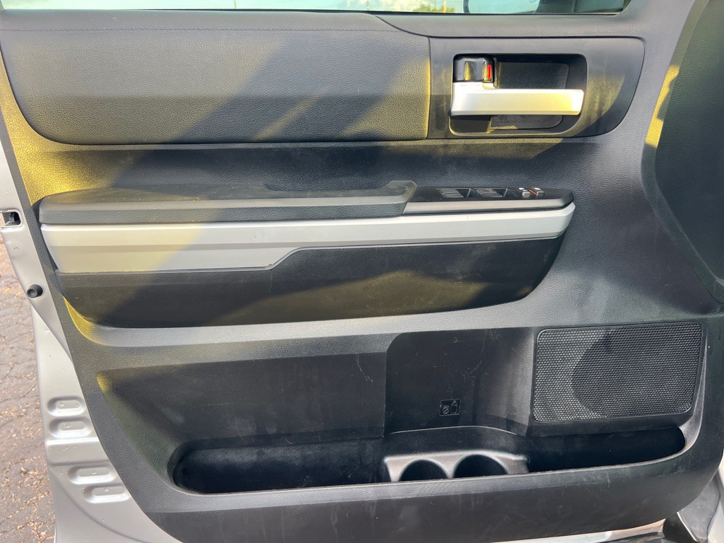 2020 Toyota Tundra Image 13