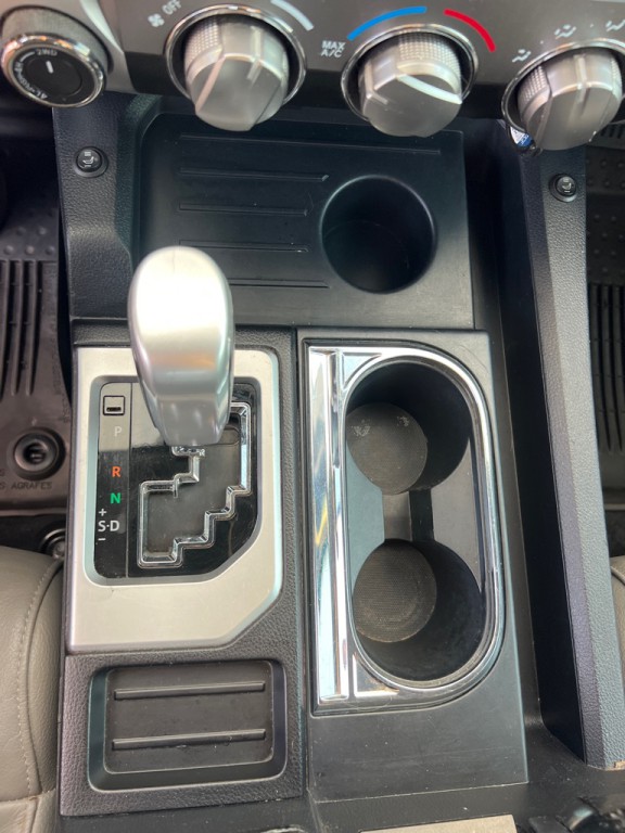 2020 Toyota Tundra Image 36