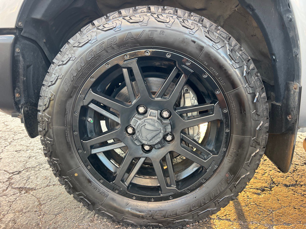 2020 Toyota Tundra Image 43