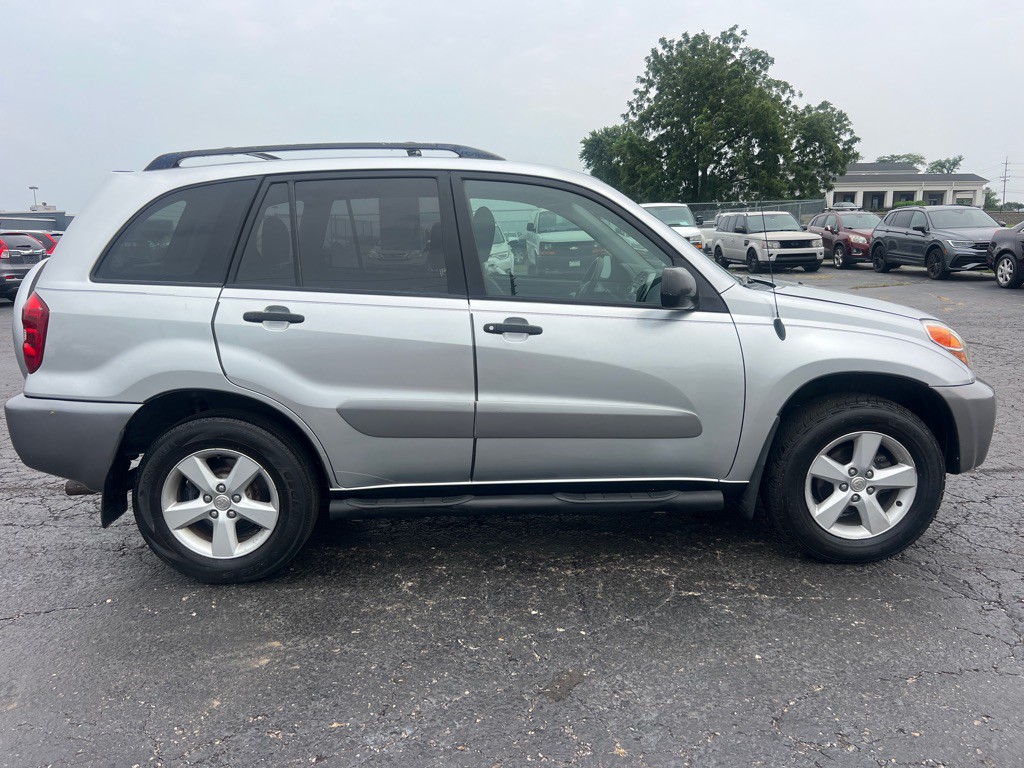 2004 Toyota Rav4 Image 8