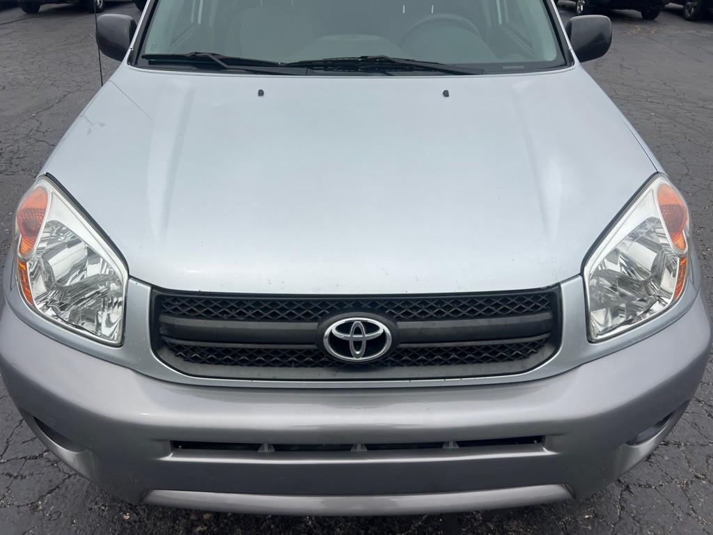 2004 Toyota Rav4 Image 10
